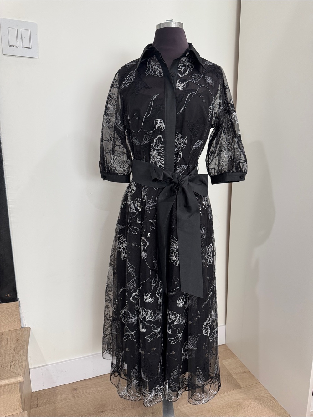 Rickie Freeman for Teri Jon Black Sheer Floral Lace Midi Dress